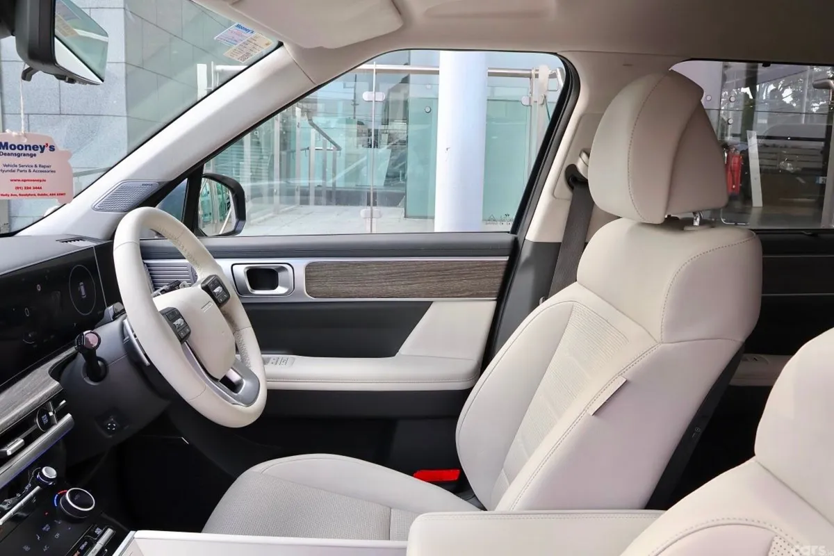 Hyundai Santa Fe SUV, Petrol Plug-in Hybrid, 2025, Blue