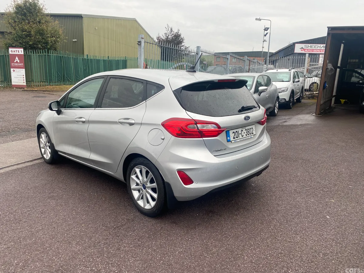 Ford Fiesta Hatchback, Petrol, 2020, Grey