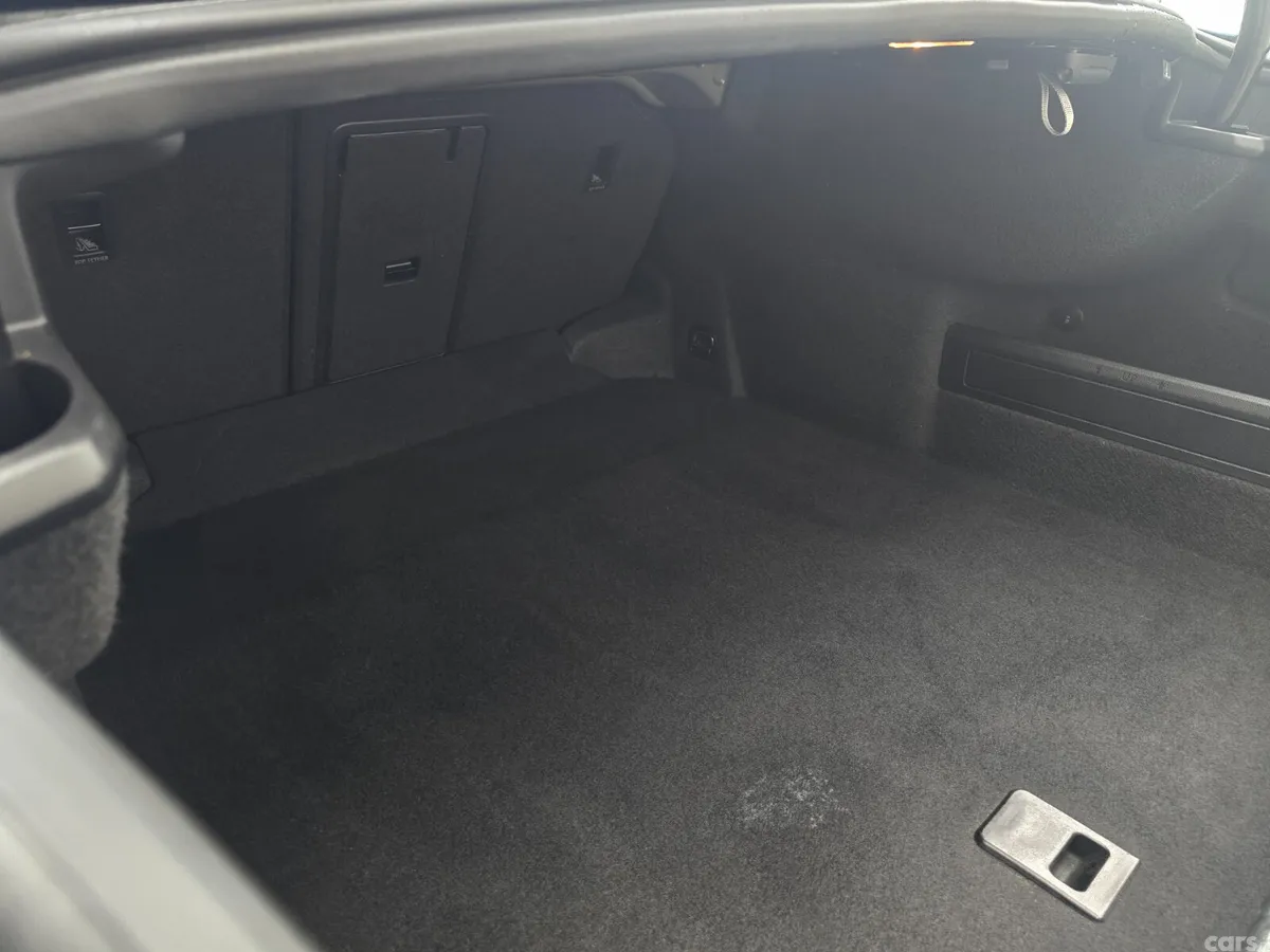 Volkswagen Passat Saloon, Diesel, 2018, Grey