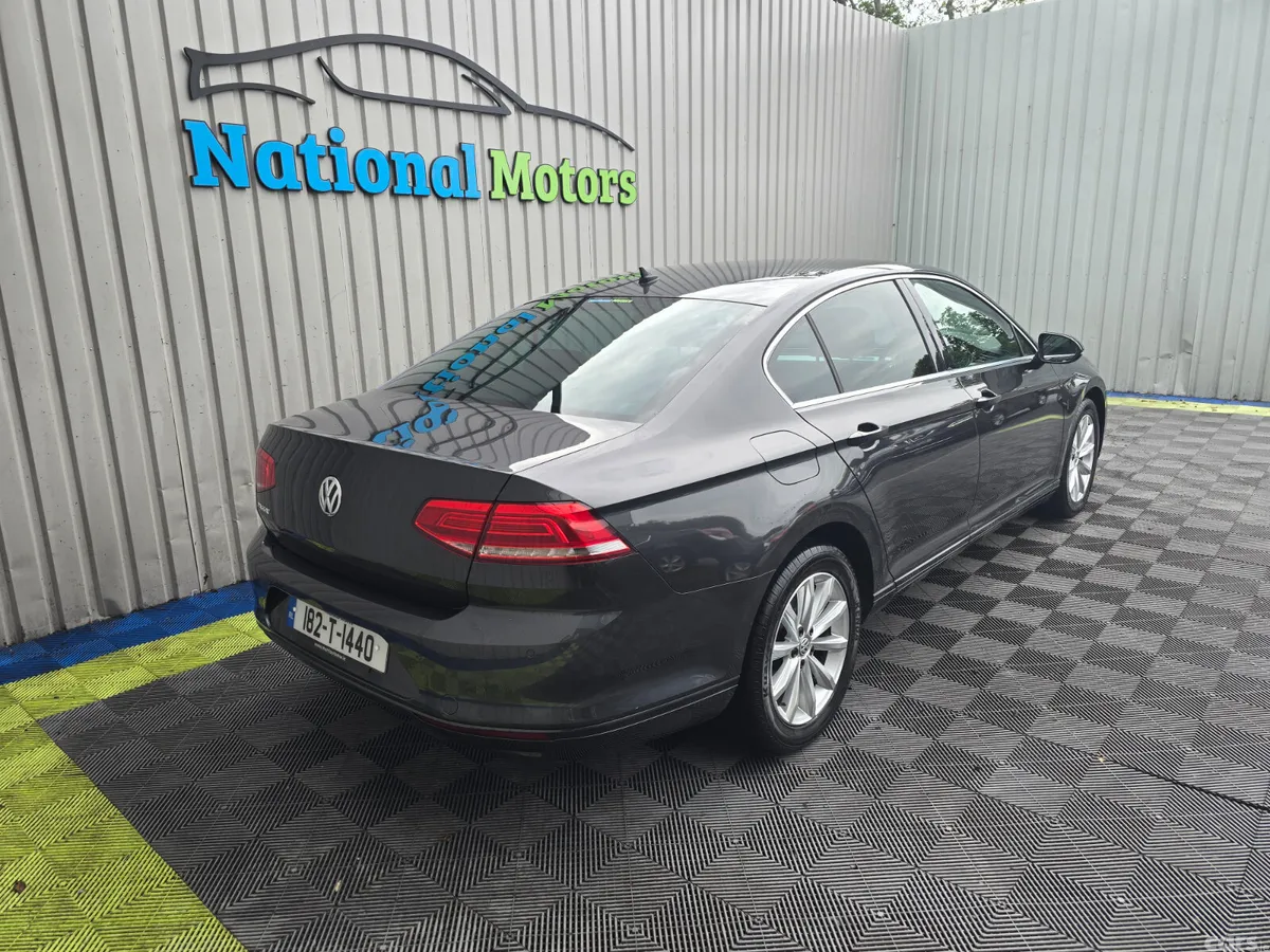 Volkswagen Passat Saloon, Diesel, 2018, Grey