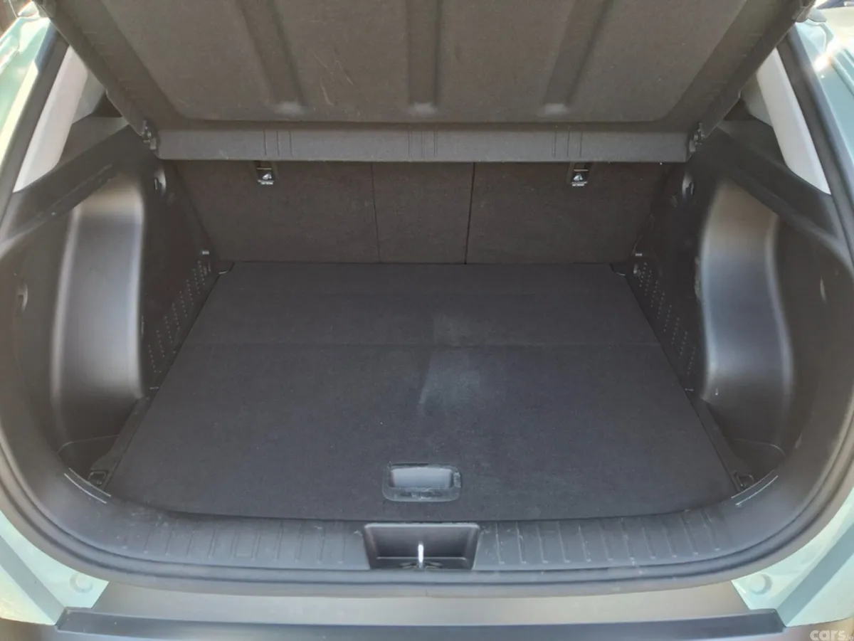 Hyundai KONA SUV, Petrol Hybrid, 2024, Green