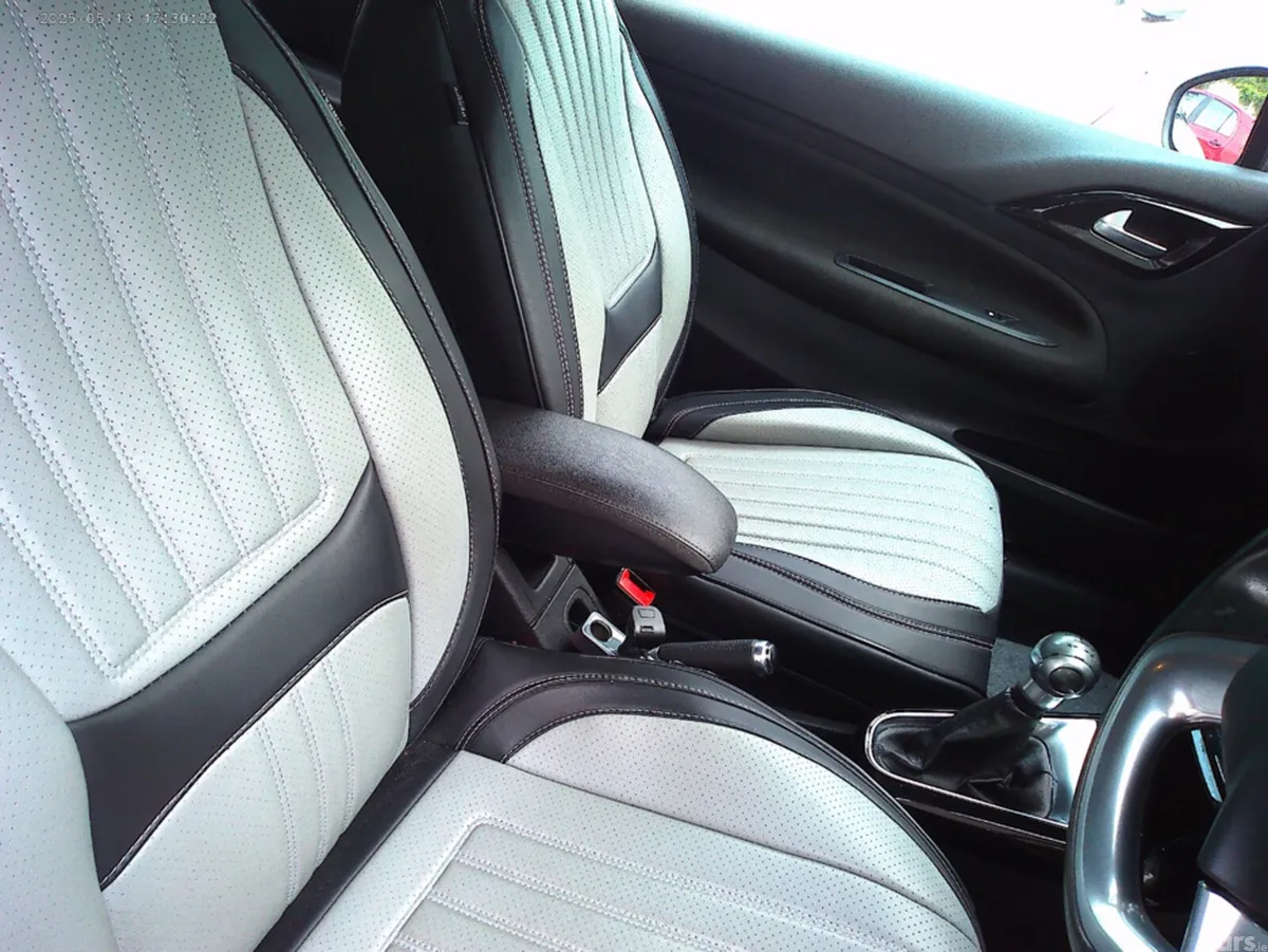 DS Automobiles DS 3 Hatchback, Petrol, 2017, Grey