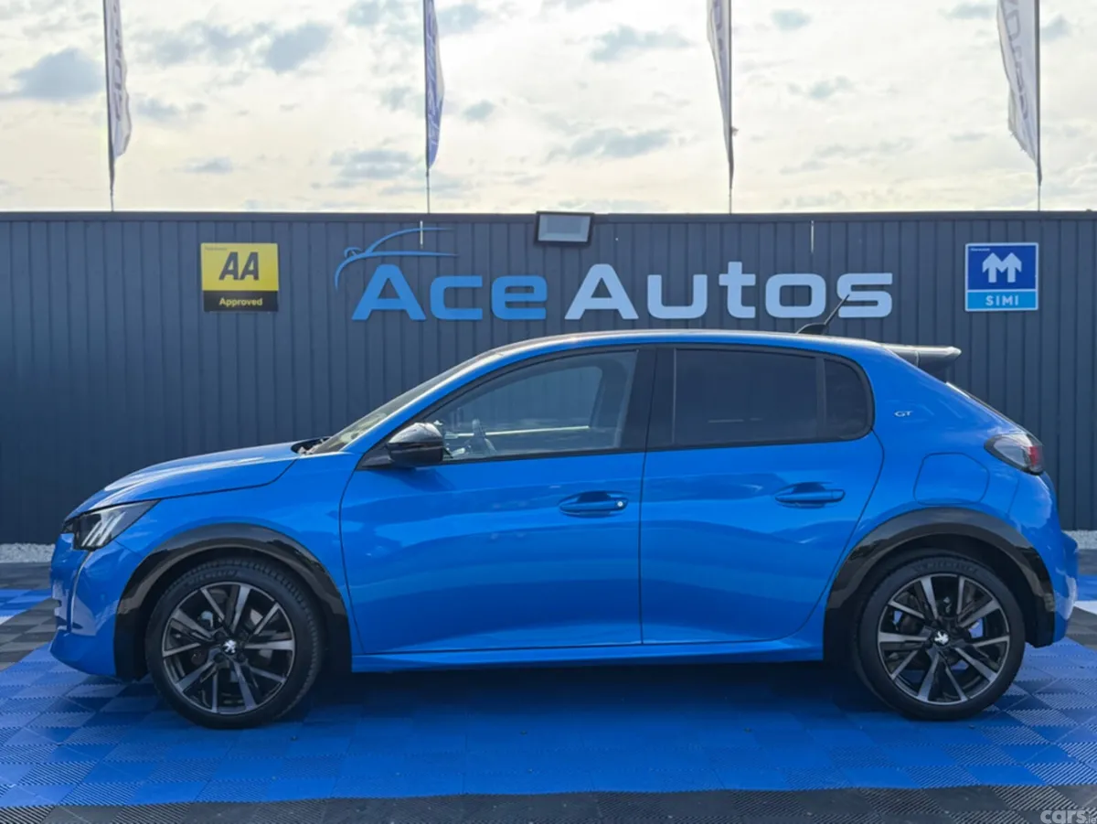 Peugeot 208 Hatchback, Petrol, 2021, Blue