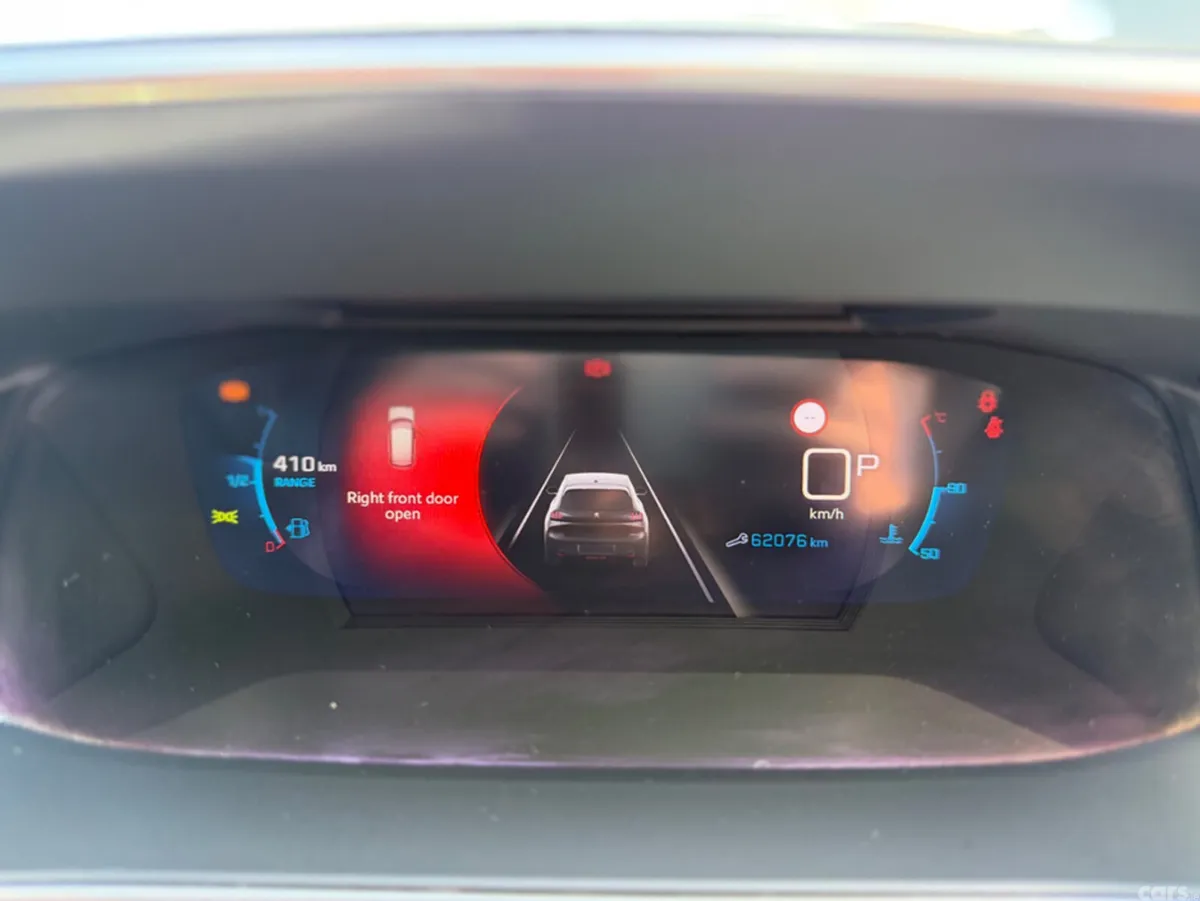 Peugeot 208 Hatchback, Petrol, 2021, Blue