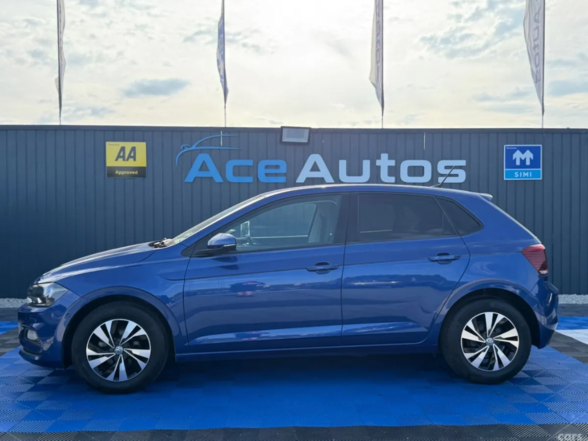 Volkswagen Polo Hatchback, Petrol, 2018, Blue