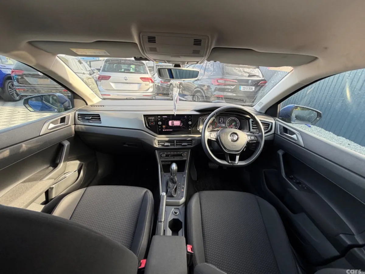 Volkswagen Polo Hatchback, Petrol, 2018, Blue