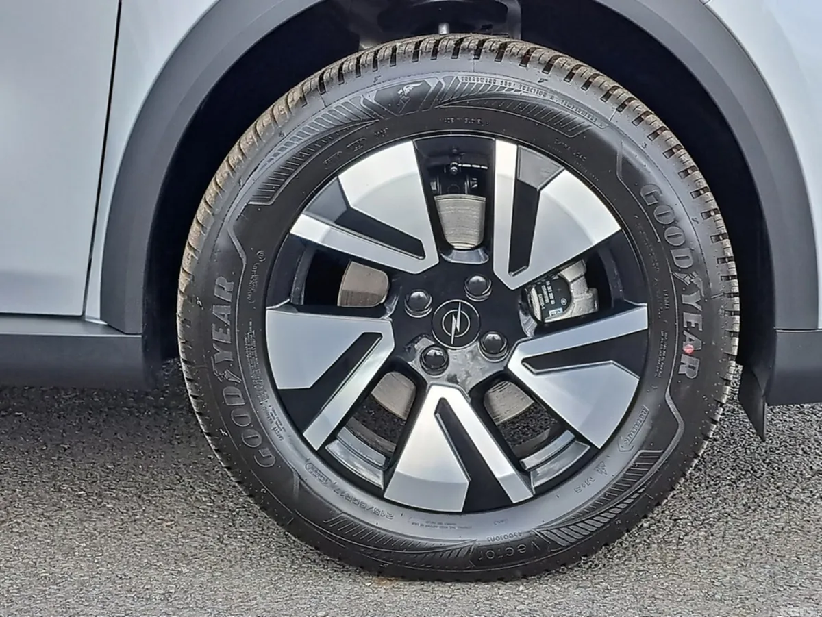 Opel Frontera SUV, Petrol Hybrid, 2027, Silver
