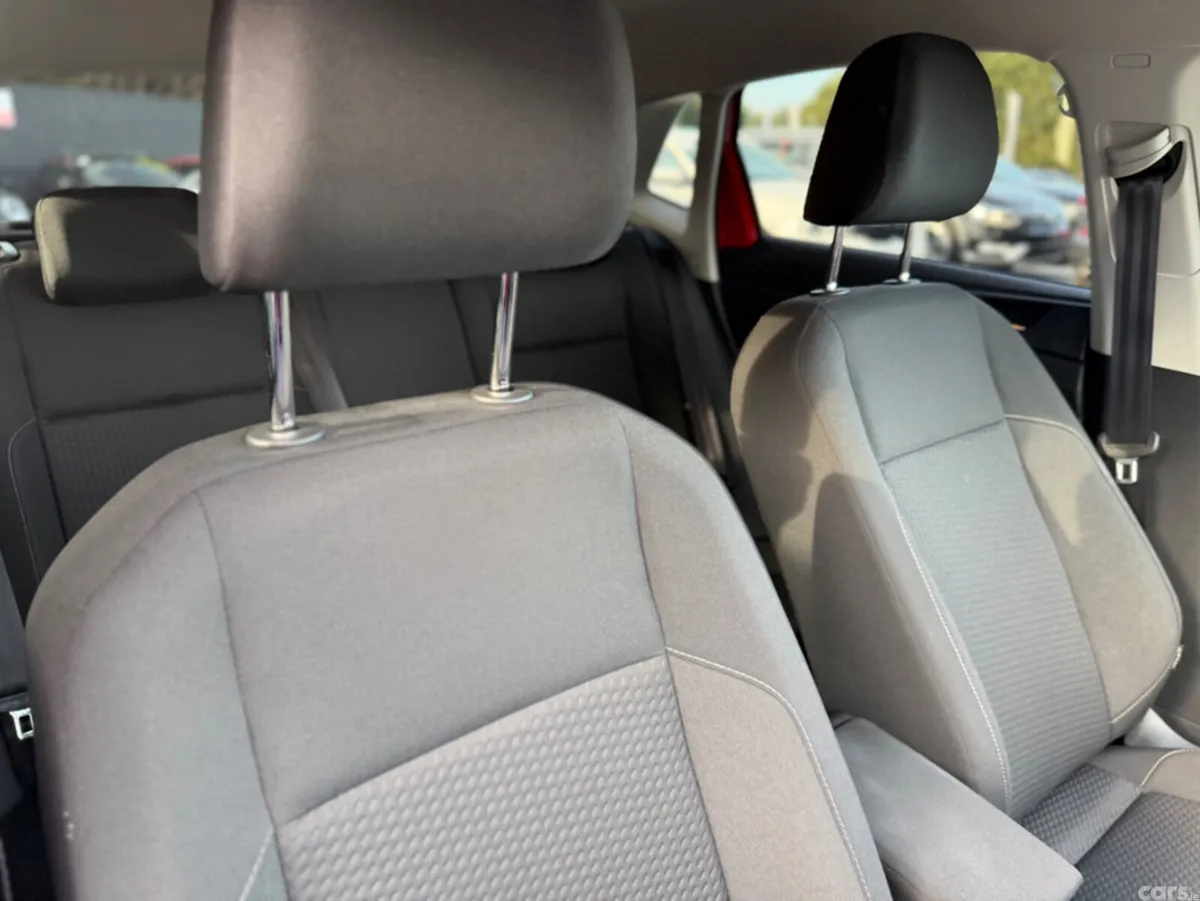 Volkswagen Polo Hatchback, Petrol, 2019, Red