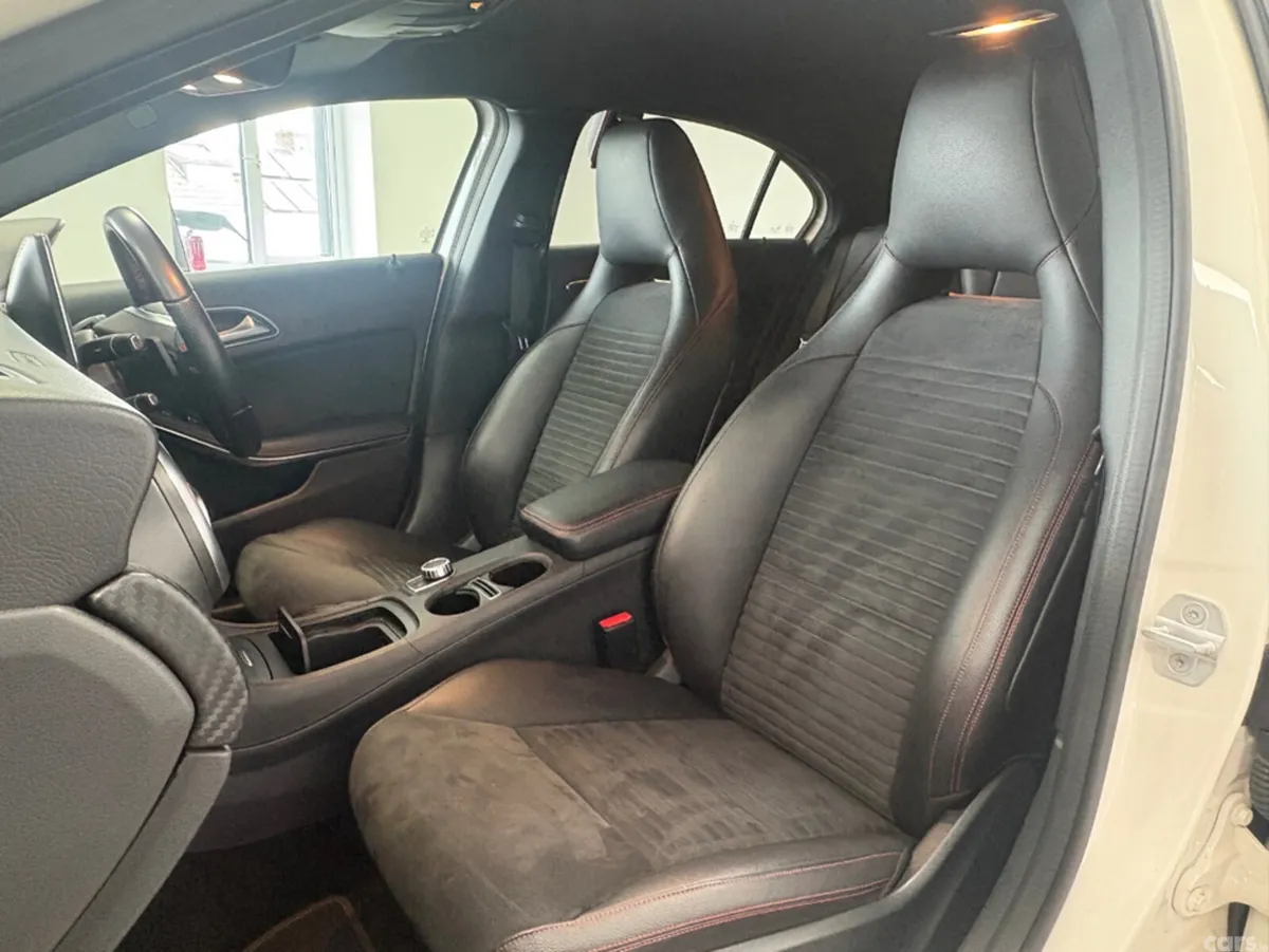 Mercedes-Benz A-Class Hatchback, Petrol, 2014, White