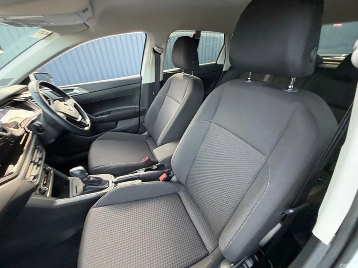 Volkswagen Polo Hatchback, Petrol, 2019, White