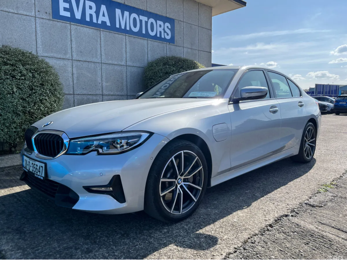 BMW 3-Series Saloon, Petrol Plug-in Hybrid, 2021, Silver