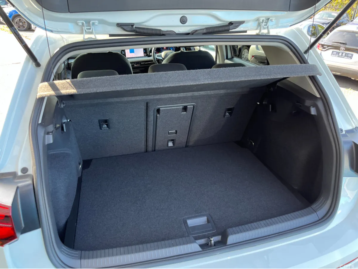 Volkswagen Golf Hatchback, Diesel, 2023, White