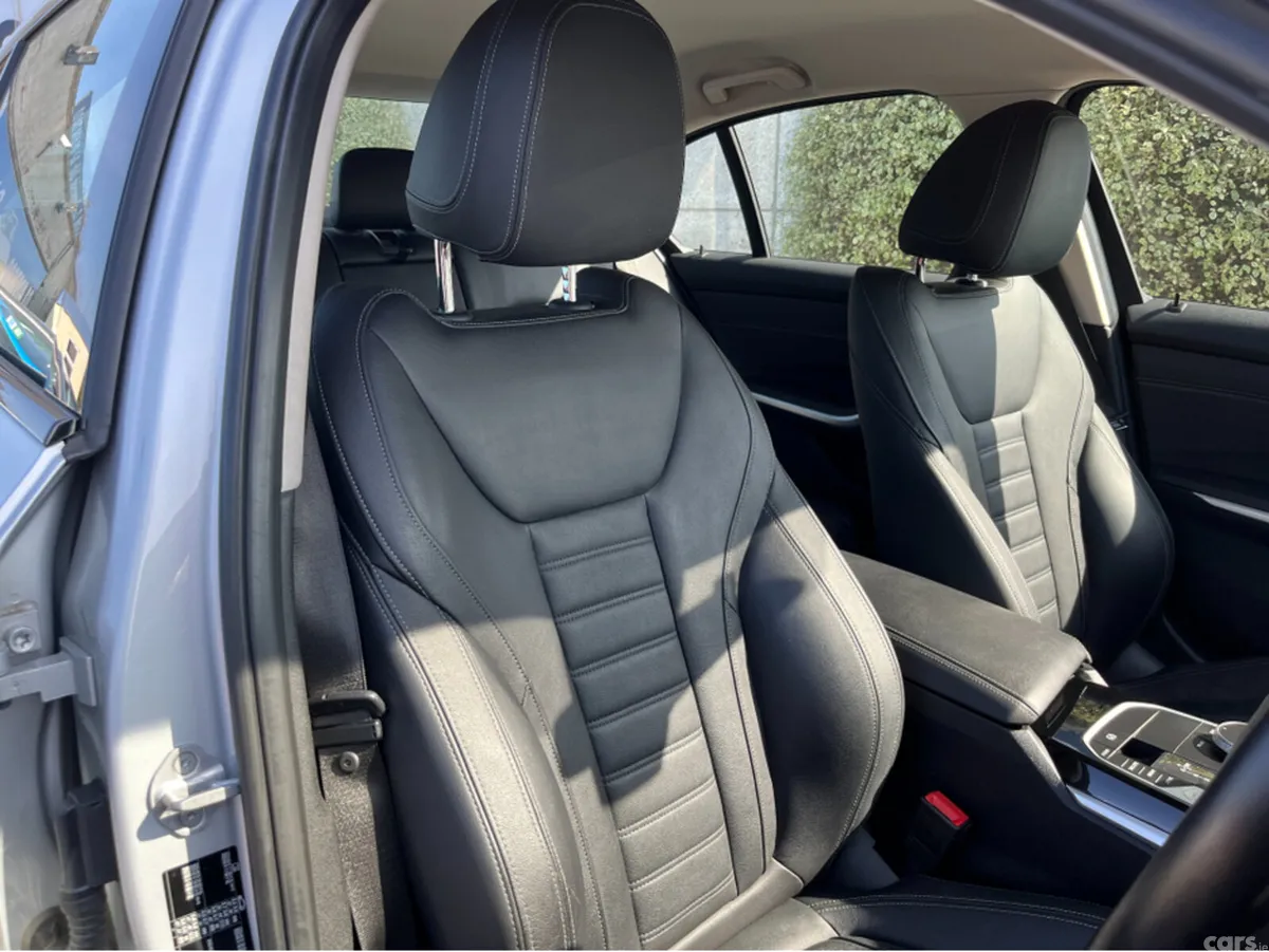 BMW 3-Series Saloon, Petrol Plug-in Hybrid, 2021, Silver