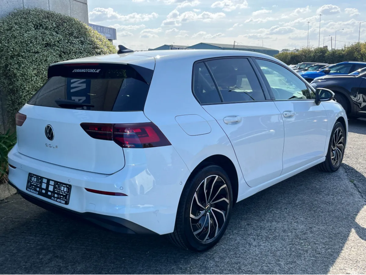 Volkswagen Golf Hatchback, Diesel, 2023, White