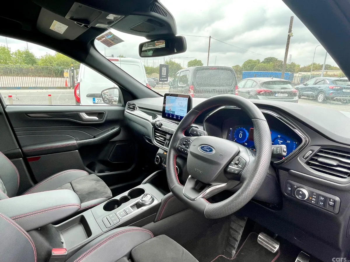 Ford Kuga SUV, Petrol Plug-in Hybrid, 2023, White