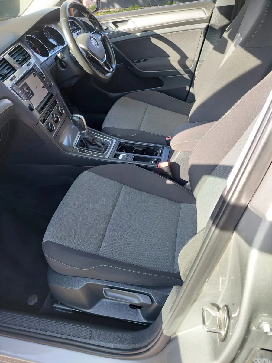 Volkswagen Golf Hatchback, Petrol, 2016, Silver