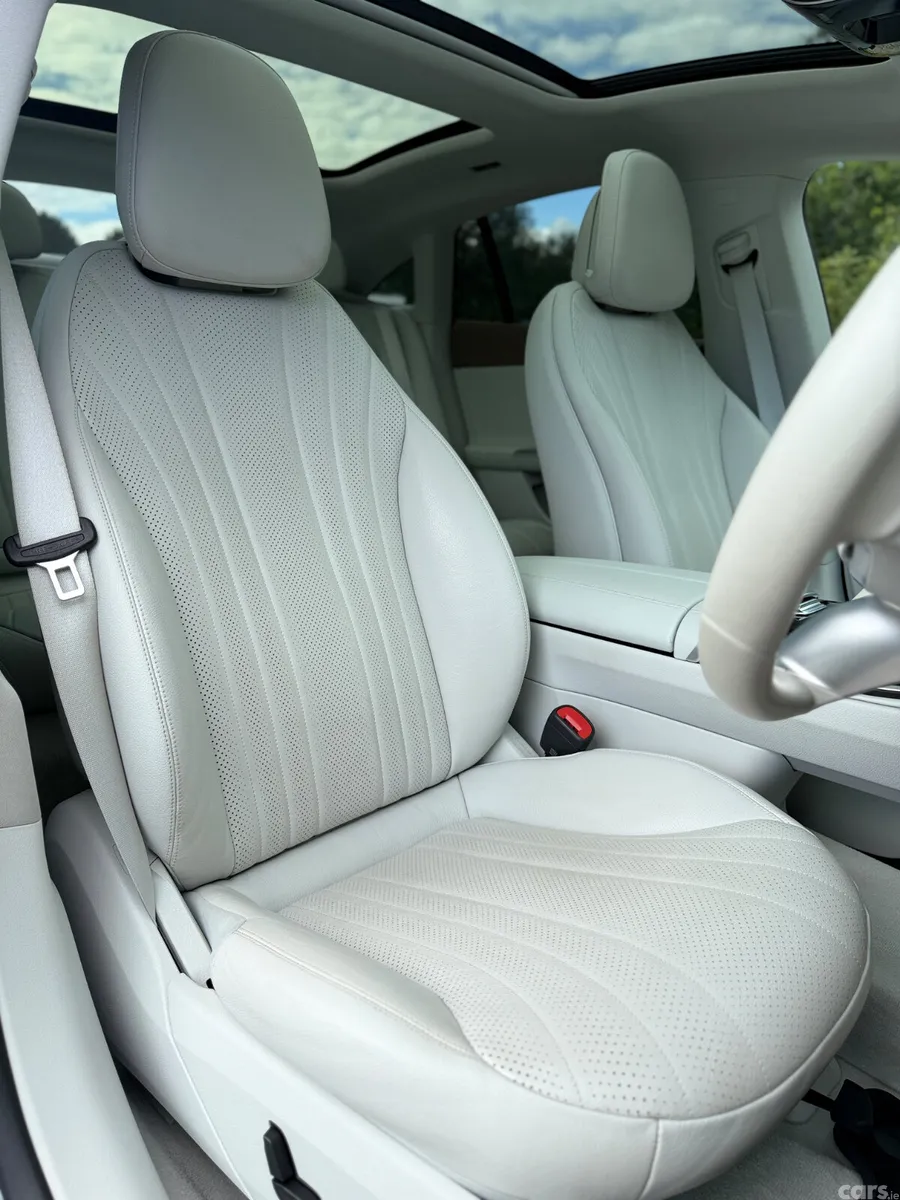 Mercedes-Benz EQE Saloon, Electric, 2023, Grey