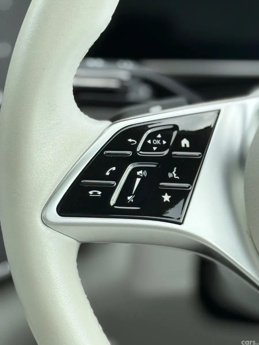 Mercedes-Benz EQE Saloon, Electric, 2023, Grey