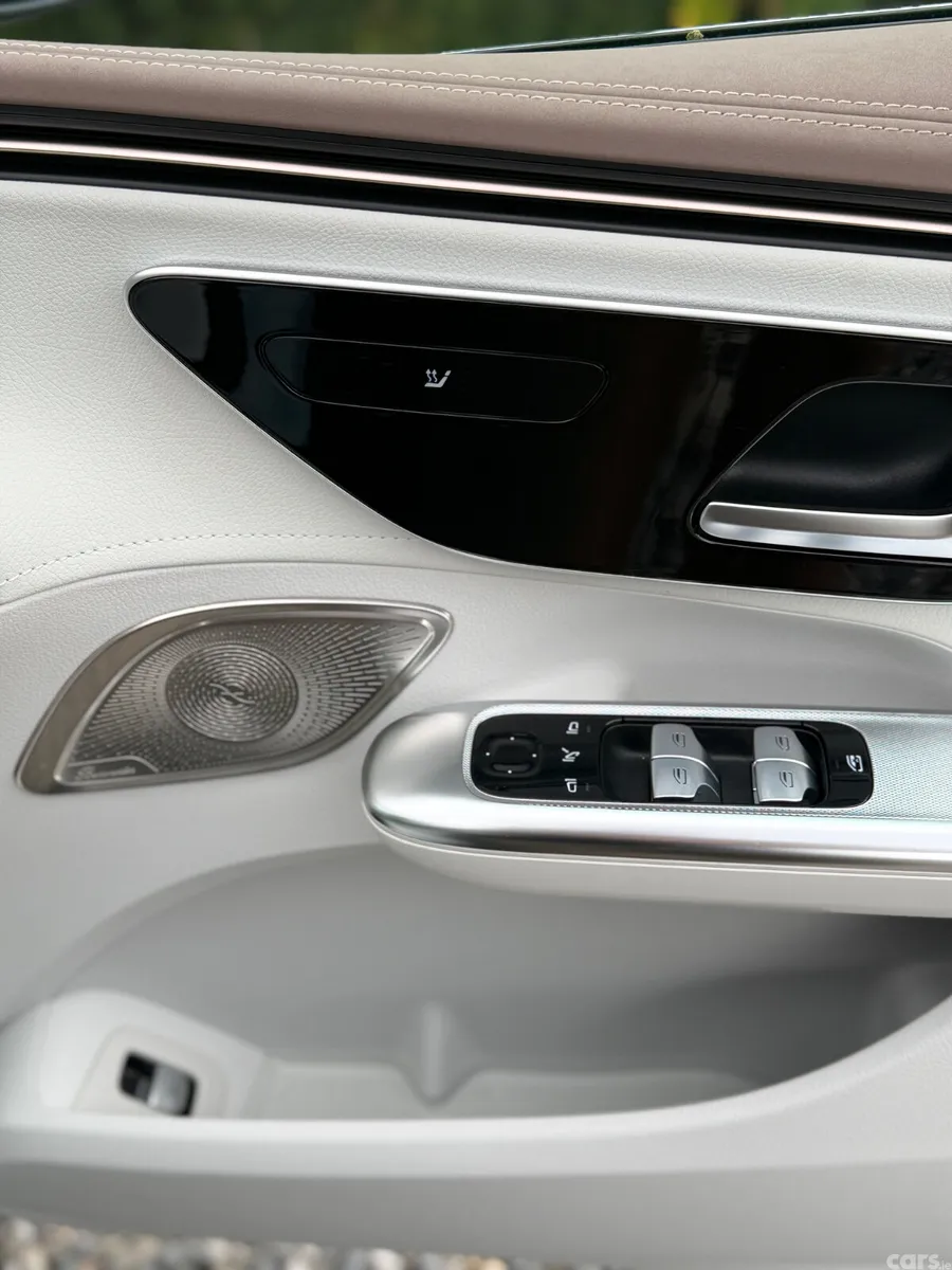 Mercedes-Benz EQE Saloon, Electric, 2023, Grey