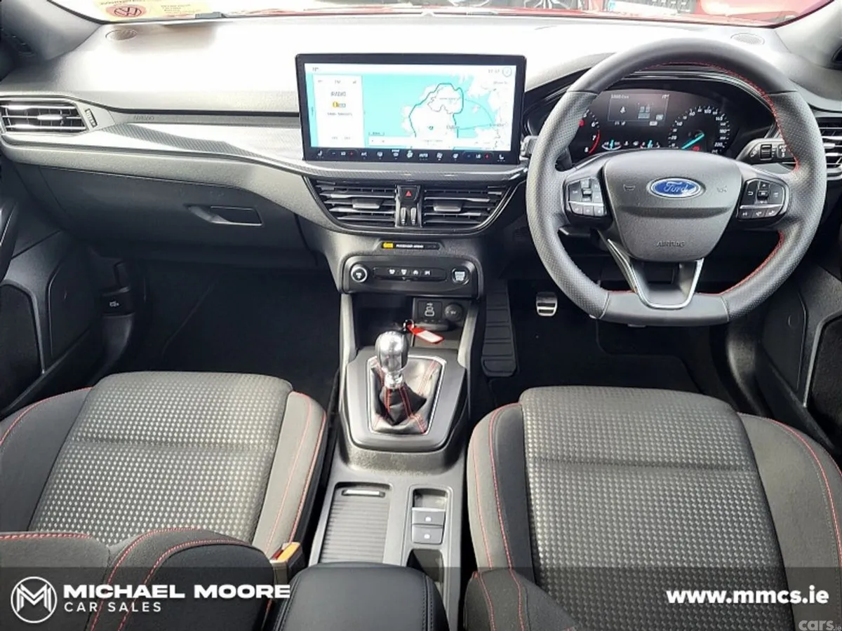 Ford Focus Hatchback, Petrol, 2024, Red