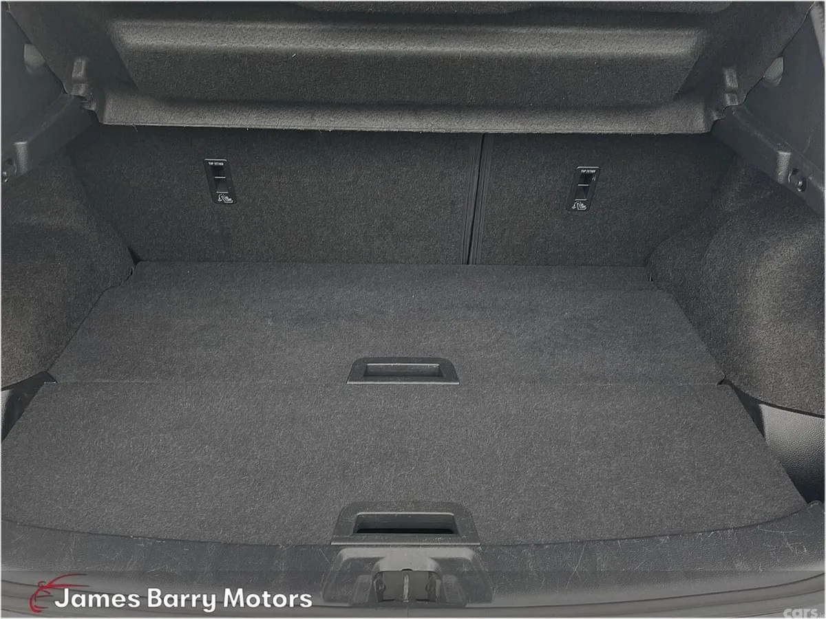 Nissan Qashqai MPV, Diesel, 2019, White