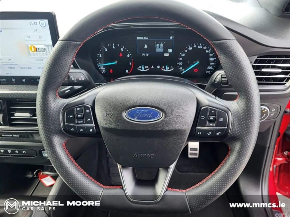 Ford Focus Hatchback, Petrol, 2024, Red
