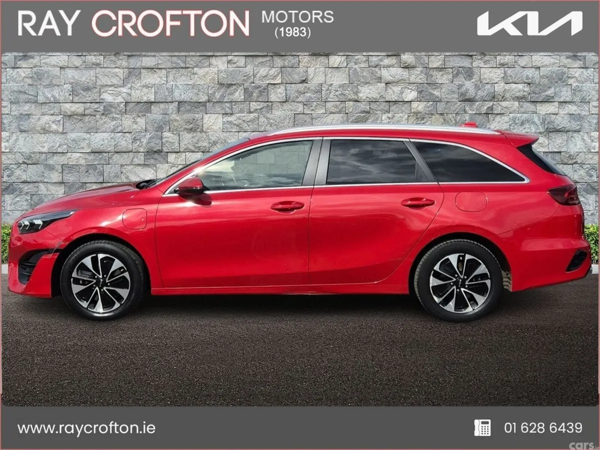 Kia Ceed Estate, Petrol Plug-in Hybrid, 2022, Red