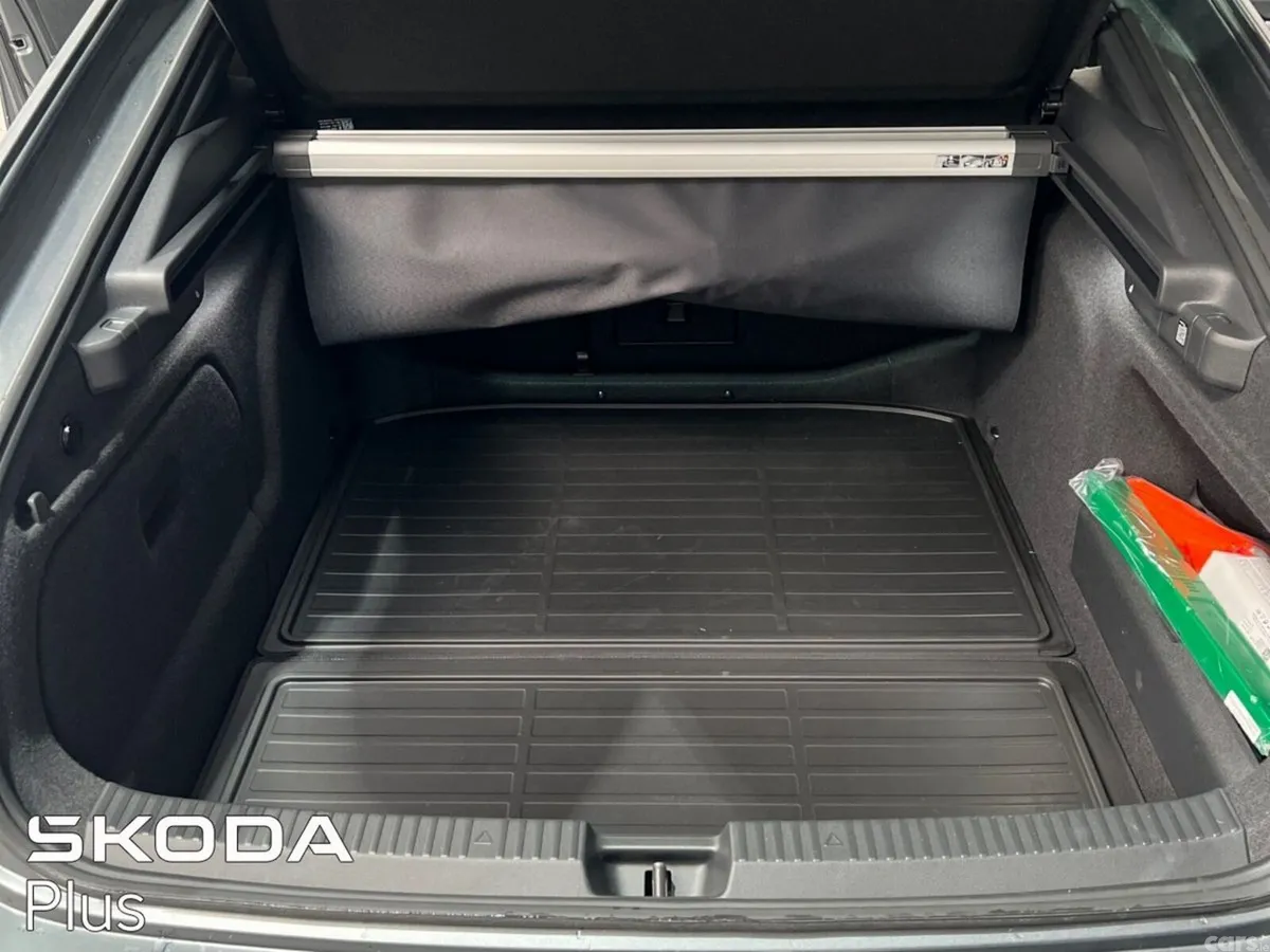 Skoda Superb Saloon, Diesel, 2026, Grey