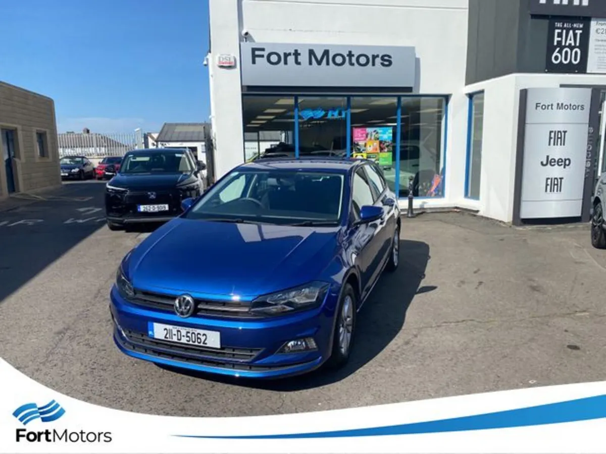 Volkswagen Polo Hatchback, Petrol, 2021, Blue