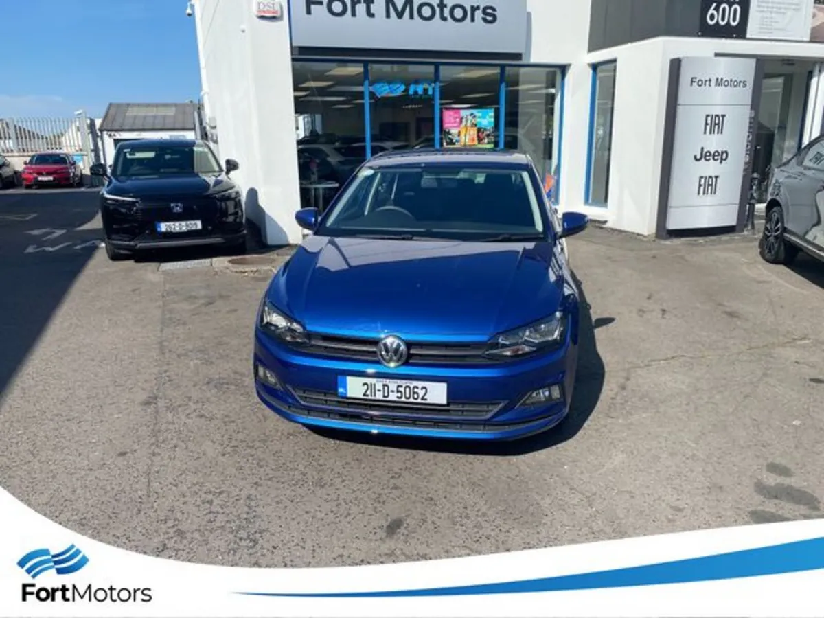 Volkswagen Polo Hatchback, Petrol, 2021, Blue