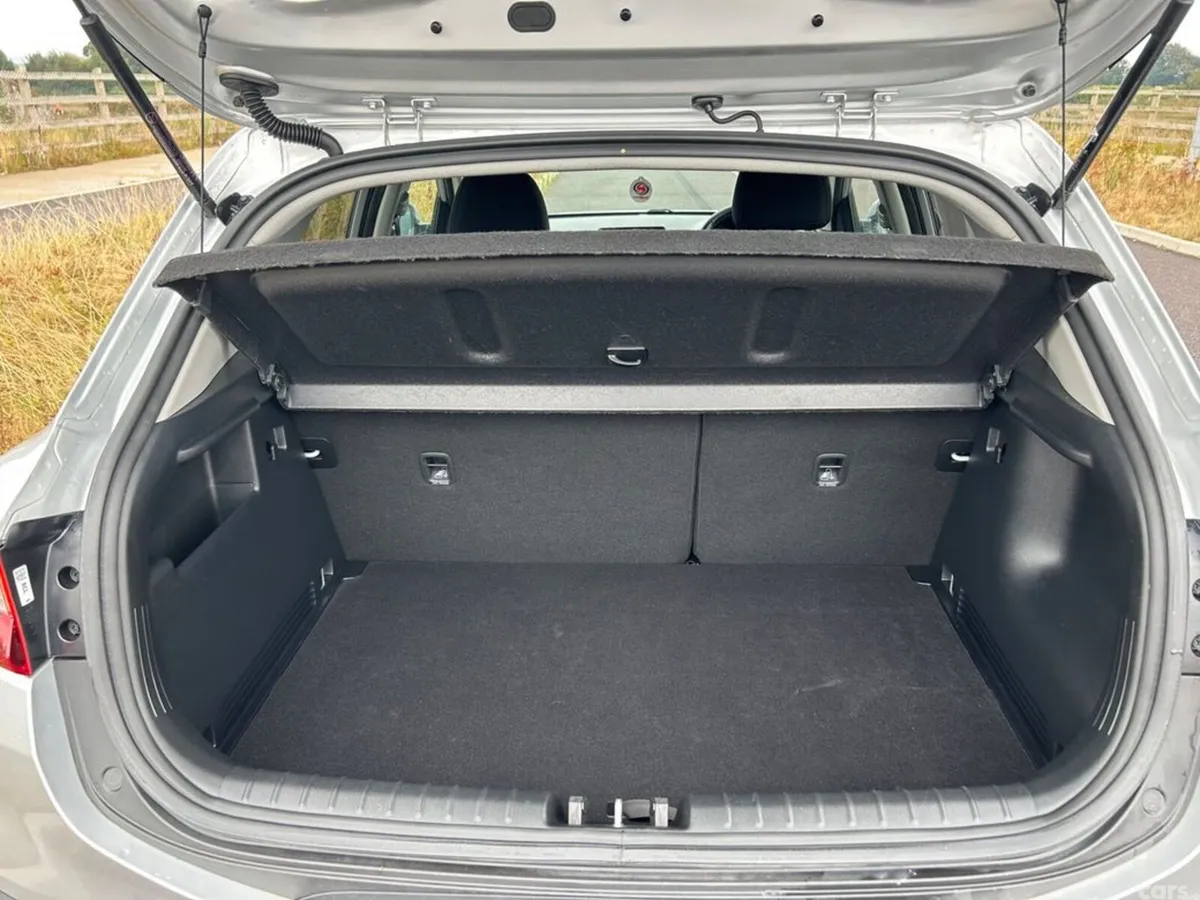 Kia Stonic Hatchback, Petrol, 2024, Grey