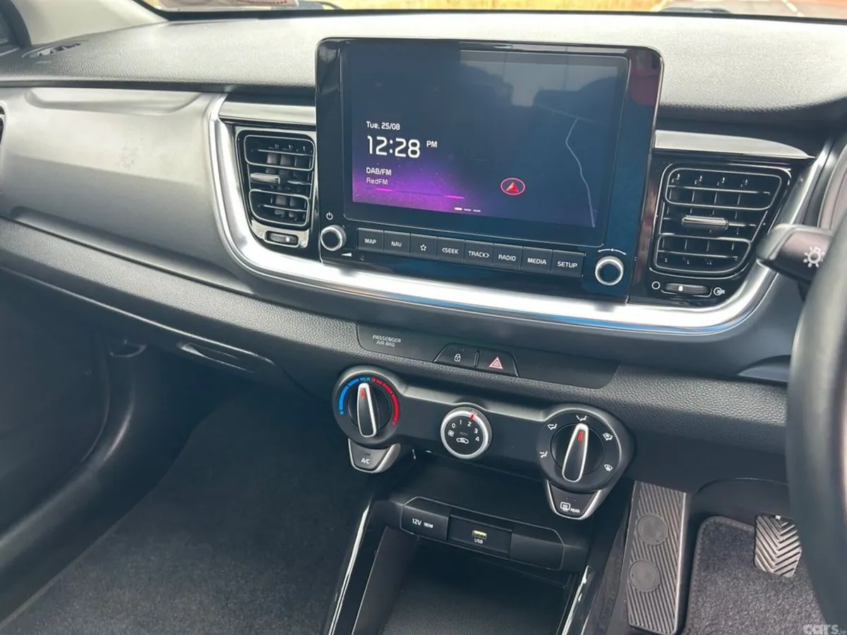 Kia Stonic Hatchback, Petrol, 2024, Grey