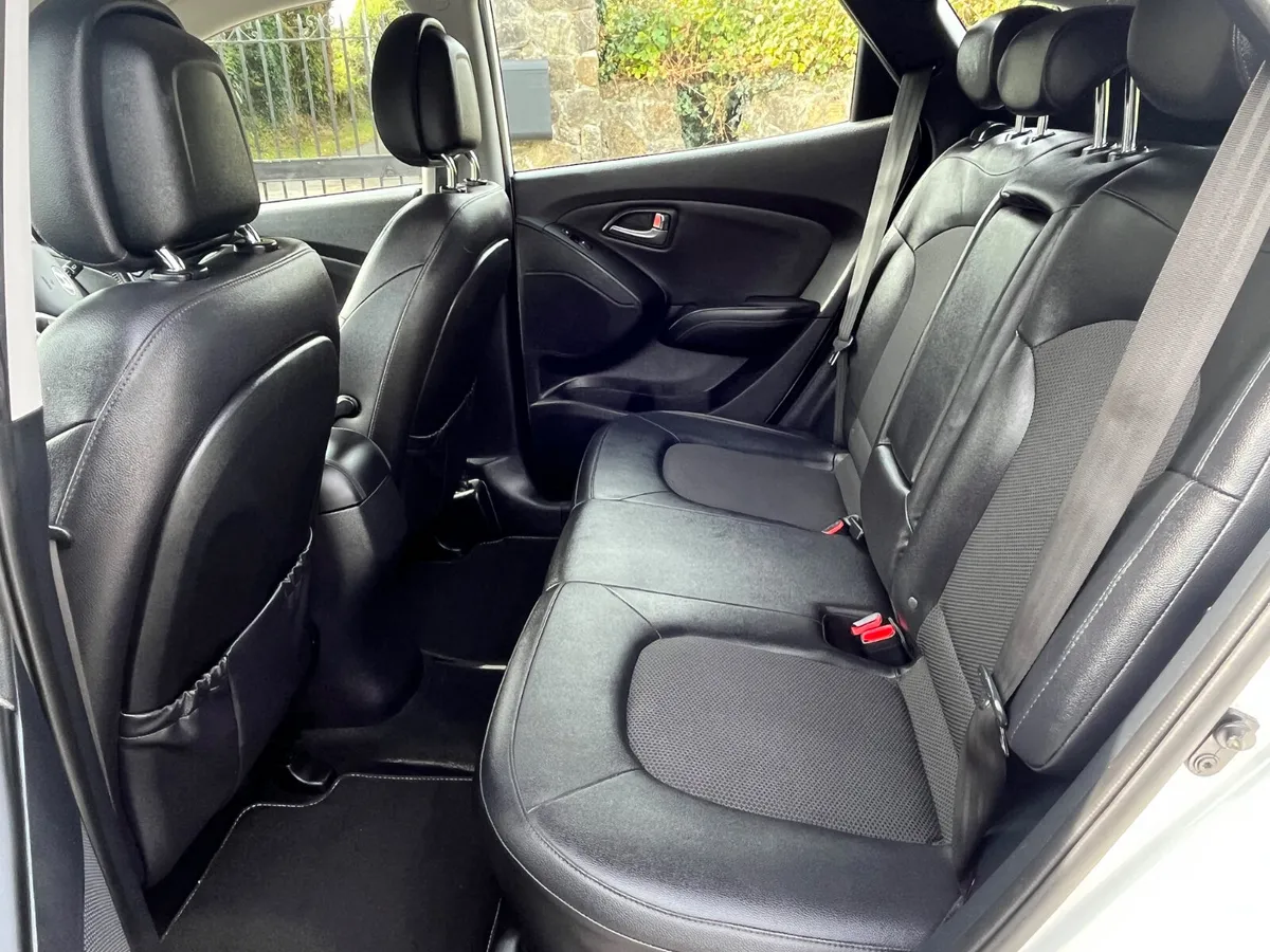Hyundai ix35 SUV, Diesel, 2015, White
