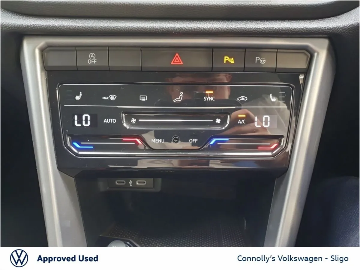 Volkswagen T-Roc SUV, Diesel, 2024, White