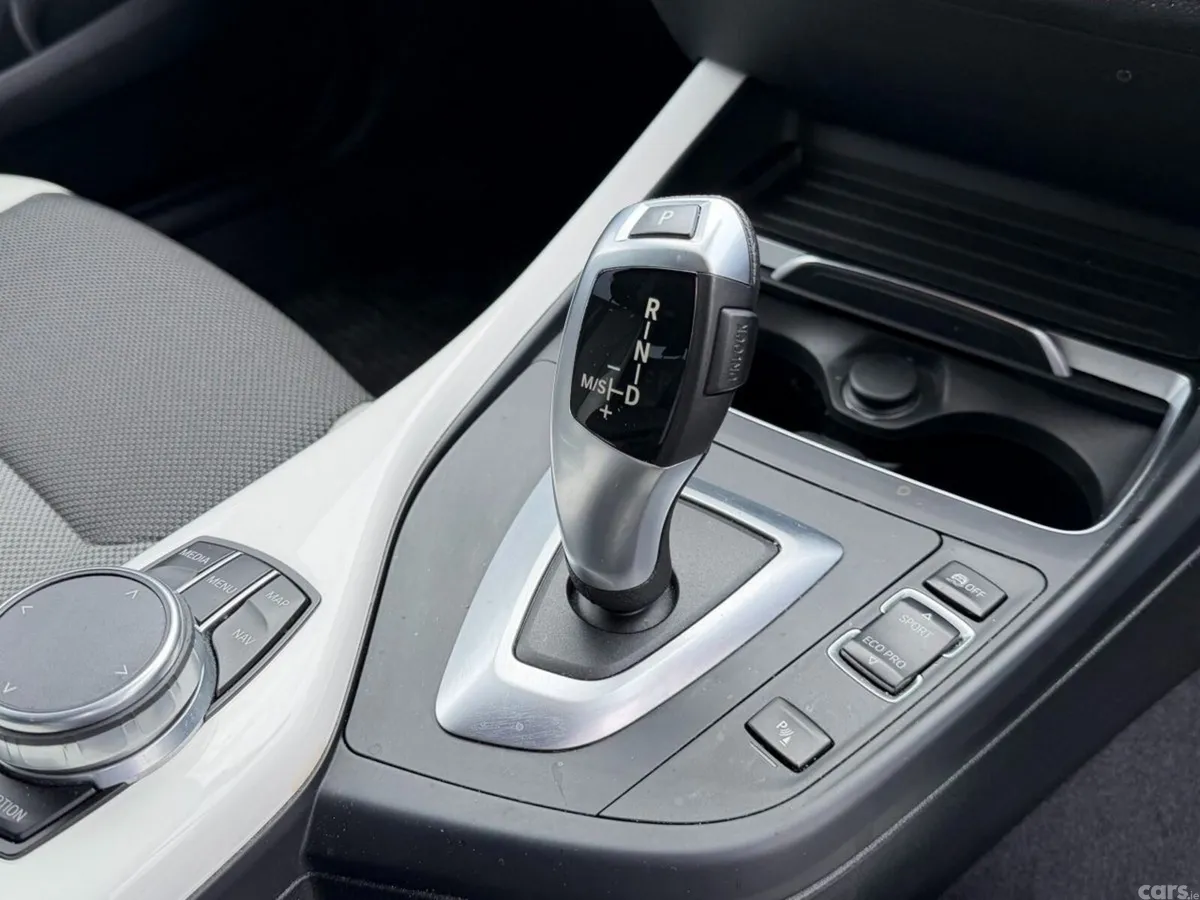 BMW 1-Series Hatchback, Petrol, 2020, White