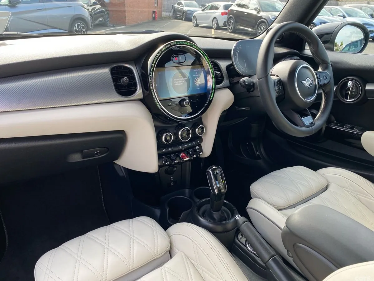 Mini Cooper Convertible, Petrol, 2024, Blue
