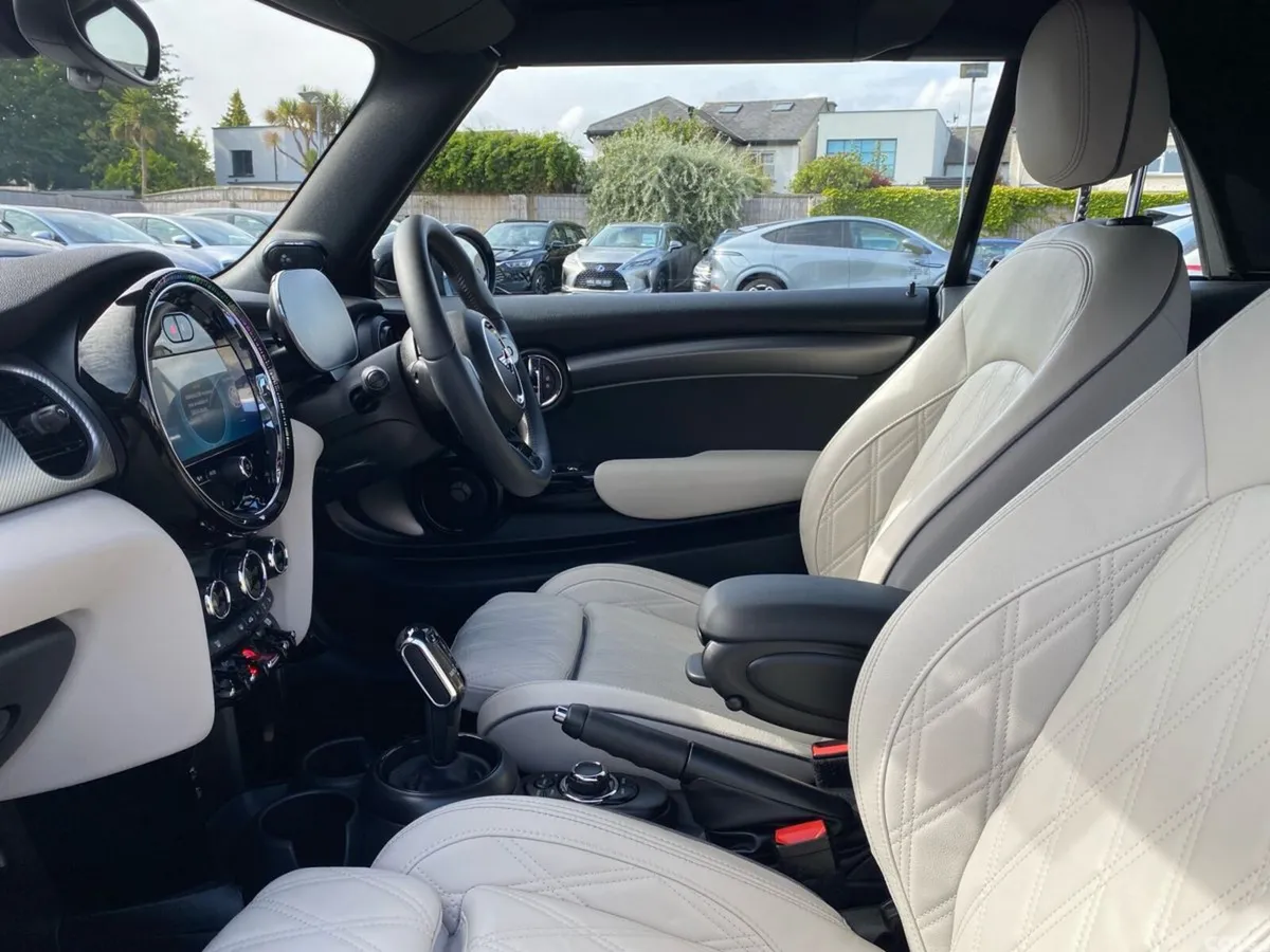 Mini Cooper Convertible, Petrol, 2024, Blue