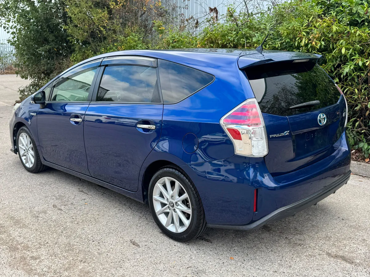 Toyota Prius Estate, Petrol Hybrid, 2014, Blue