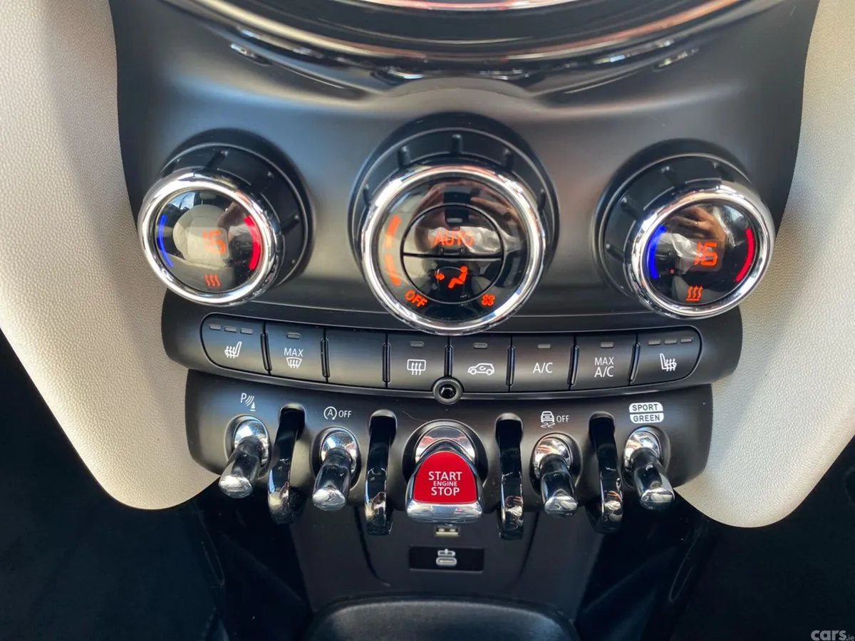 Mini Cooper Convertible, Petrol, 2024, Blue