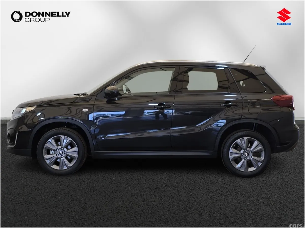 Suzuki Vitara Estate, Petrol Hybrid, 2022, Black