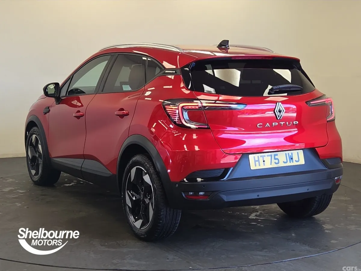 Renault Captur Hatchback, Petrol, 2026, Red