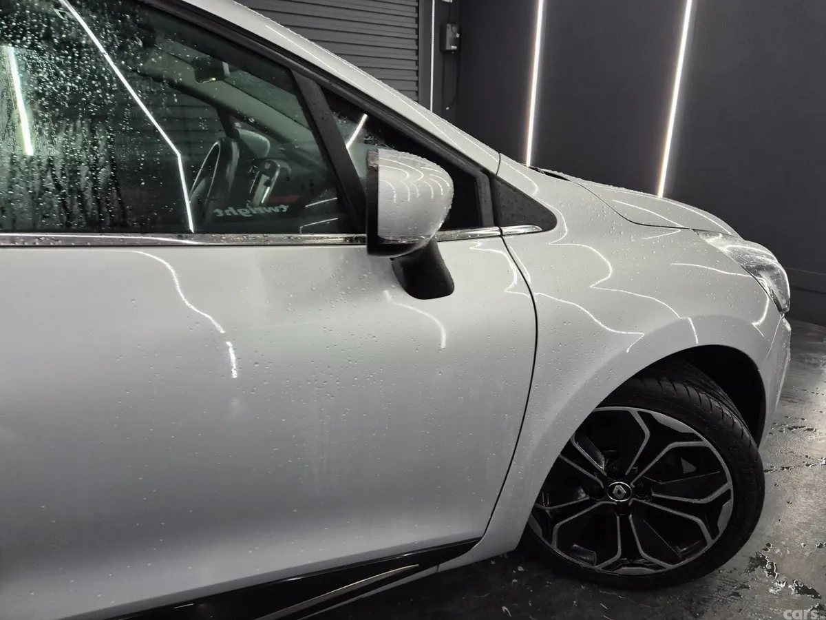 Renault Clio Hatchback, Petrol, 2018, Grey