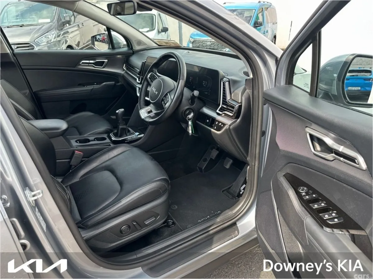 Kia Sportage SUV, Diesel, 2024, Silver