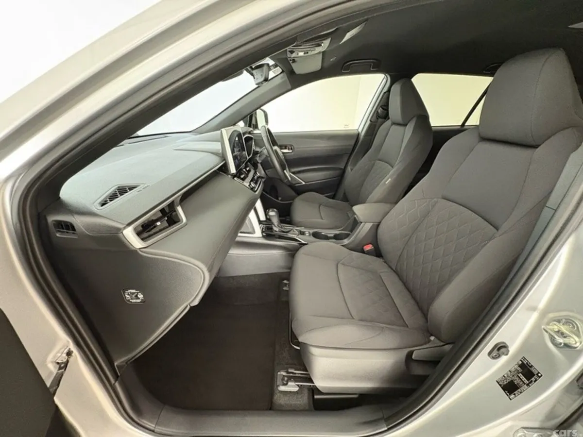 Toyota Corolla Cross SUV, Petrol Hybrid, 2023, Silver
