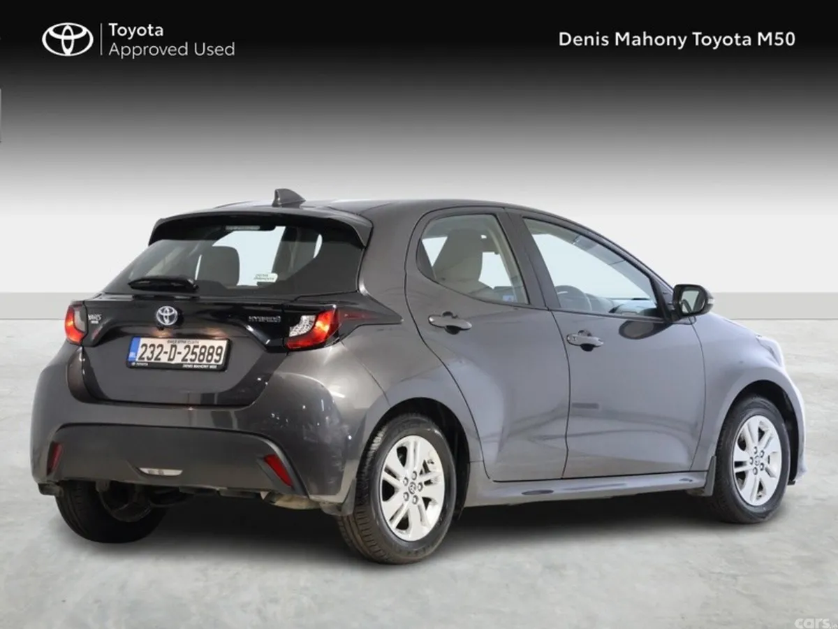 Toyota Yaris Hatchback, Petrol Hybrid, 2023, Grey