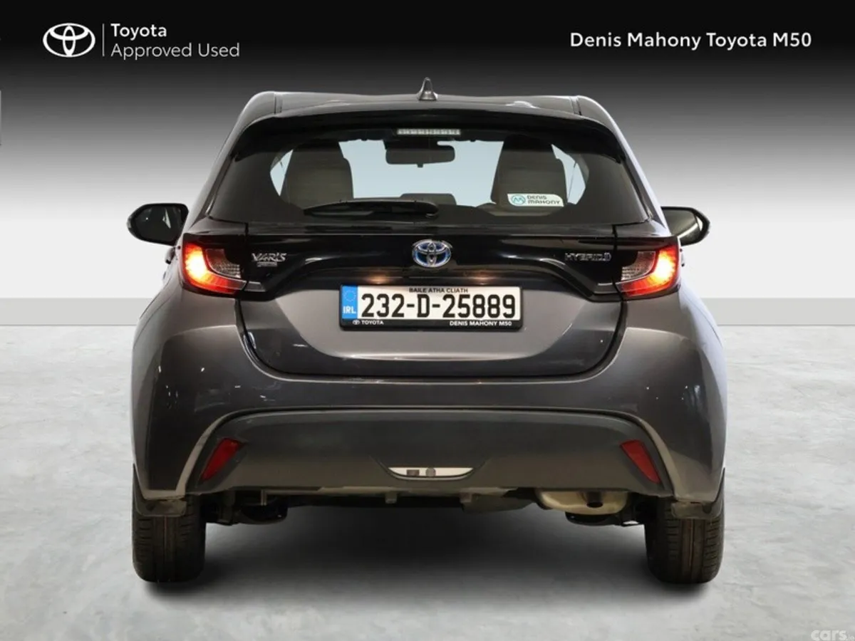 Toyota Yaris Hatchback, Petrol Hybrid, 2023, Grey