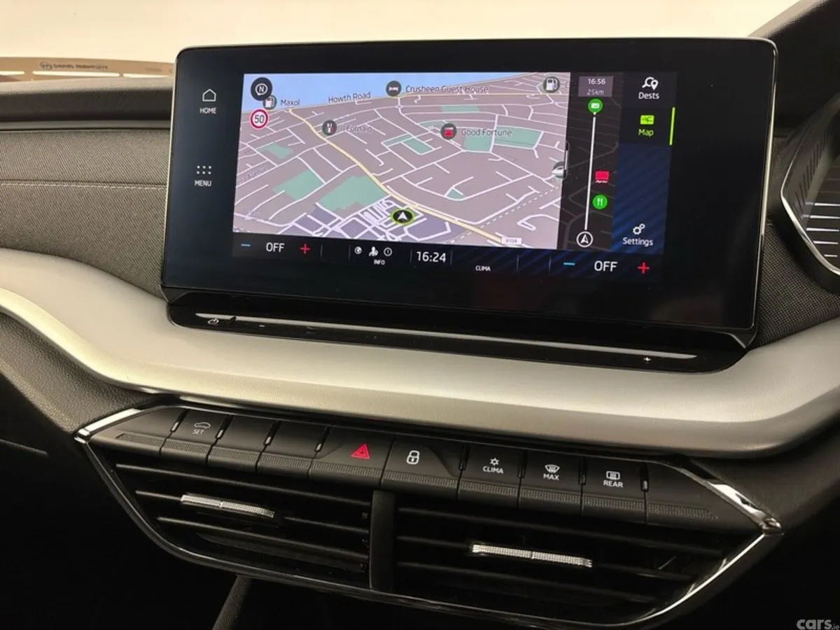 Skoda Octavia Hatchback, Petrol, 2022, Black