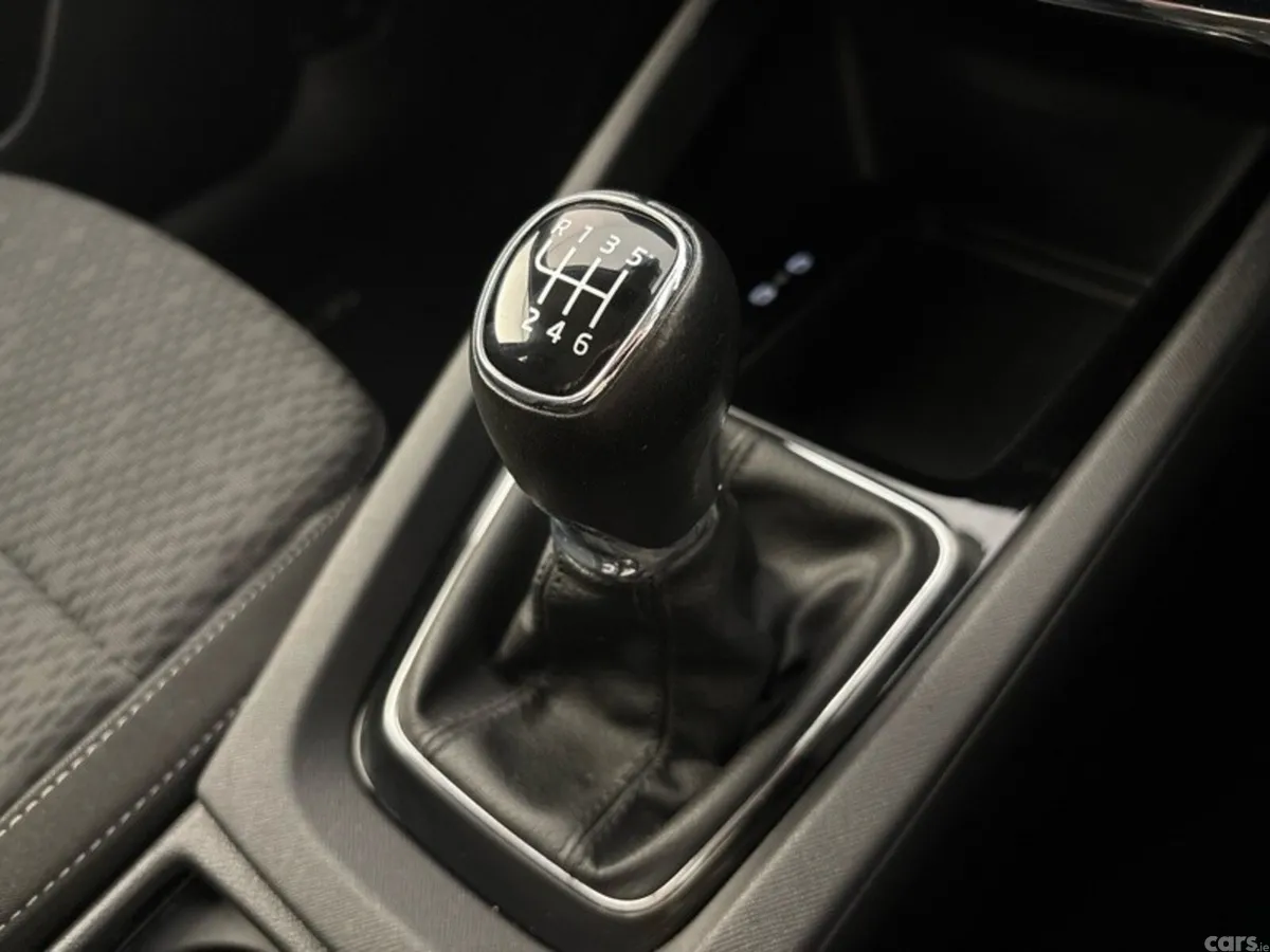 Skoda Octavia Hatchback, Petrol, 2022, Black