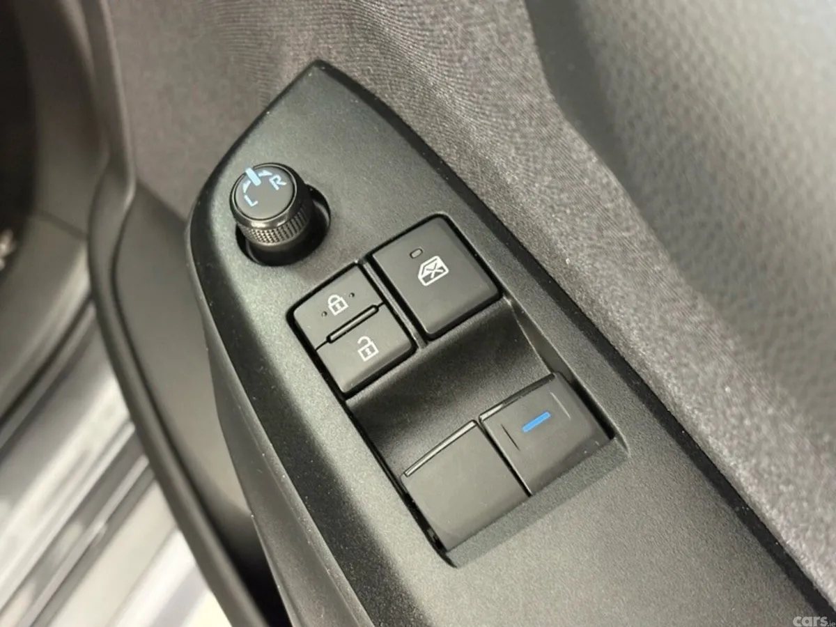 Toyota Yaris Hatchback, Petrol Hybrid, 2023, Grey