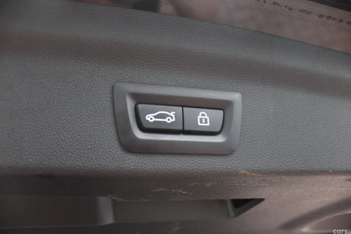Mini Cooper Hatchback, Diesel, 2019, Black